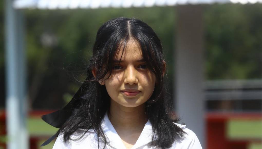 Madrid Handal, explicó que sus sueños y metas están abiertas a cualquier área del conocimeinto y de encontrale gusto a las Finanzas, optará por sacar una carrera apegada a los números, a la Arquitectura o Biomedicina.