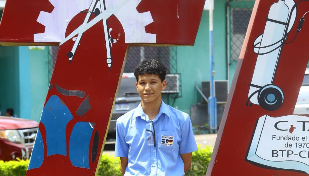 Agregó que sueña con convertirse en arquitecto o ingeniero industrial. Su clase favorita es Matemáticas. 