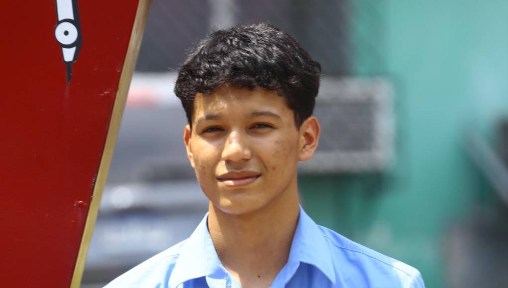 García Silva, dijo a LA PRENSA que el éxito de sus calificaciones se debe al empeño que él dedica a sus estudios y desarrolla sus talleres.