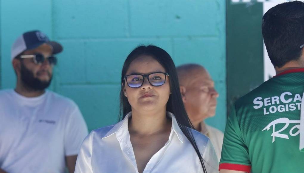 El Yankel albergó a bellas aficionadas que disfrutaron de una tarde de fútbol.