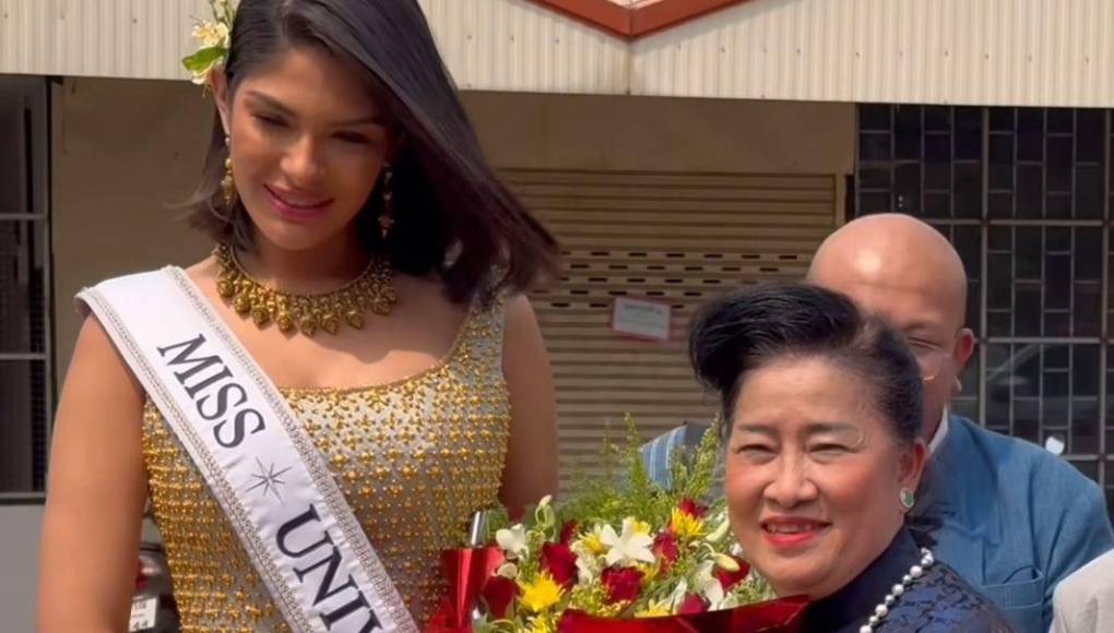 En Tailanda, la nicaragüense Sheynnis Palacios ha sido recibida con bombos y platillos por altas autoridades de ese país asiático.