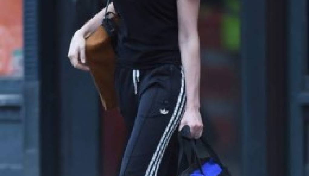 Anne Hathaway, glamour a la salida del gimnasio