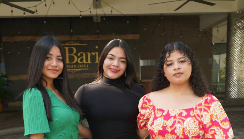 Fernanda Padilla, Melissa Herrera y Aileen Colindres