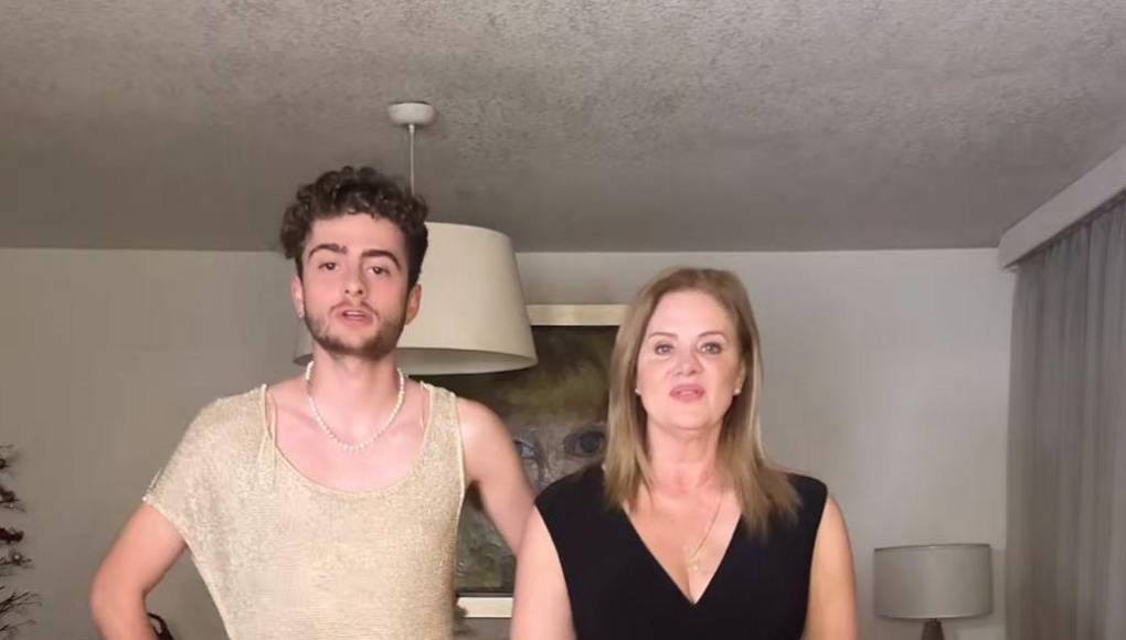 Hace unos días, el nombre de Érika Buenfil y su hijo Nicolás se volvió tendencia en redes sociales luego de que circularan videos del joven usando vestido, siendo blanco de algunas críticas.