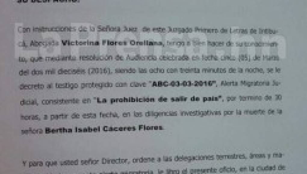 Policía impide salida de mexicano, testigo clave en crimen de Berta Cáceres