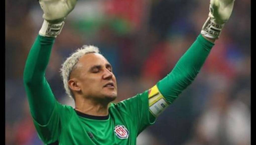 Invictos también le dedico un mensaje con un repaso de toda su carrera en la Selección.