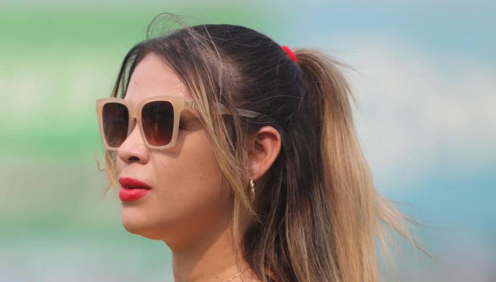 Bellas chicas y la fiesta del Yankel: ambientazo en el Marathón vs Génesis