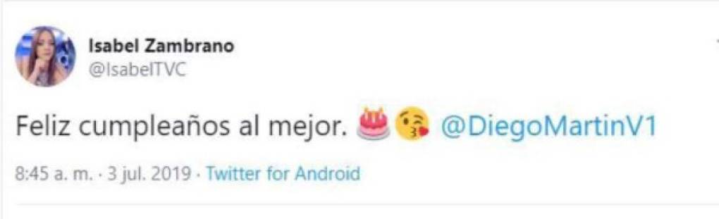 Resulta que la periodista Isabel Zambrano decidió mediante su cuenta oficial de Twitter felicitar al entrenador argentino. 'Feliz cumpleaños al mejor', fue el posteo de la chica acompañado de un emoji de un beso.