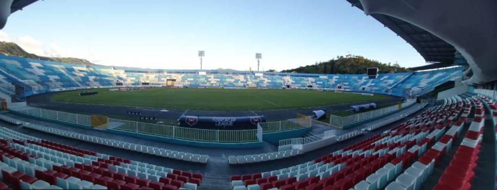 ¡Tremendo panorama! Y así luce el interior del recinto desde las graderías. 