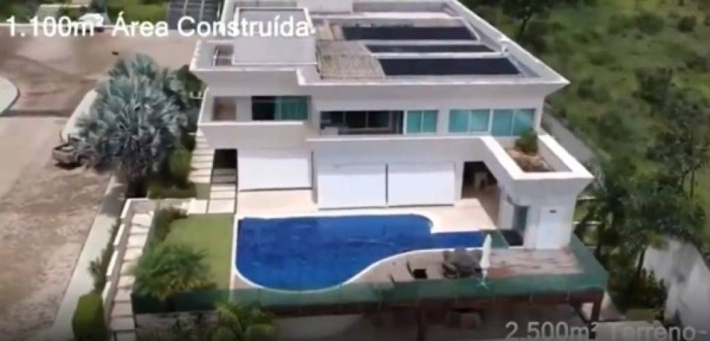 Fotos: Hijo de Jair Bolsonaro investigado por corrupción se compra mansión en Brasil