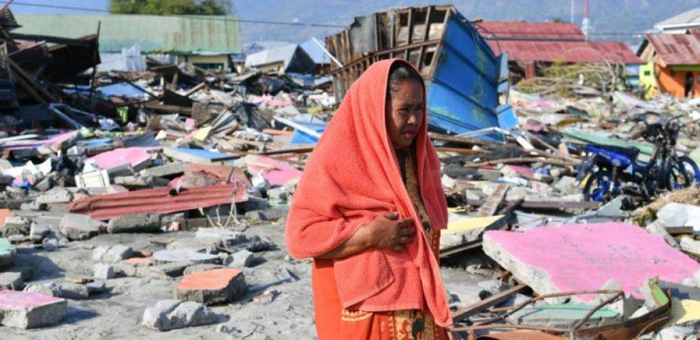 <b>2004: 230,000 muertos en el sudeste asiático</b>El 26 de diciembre de 2004, un terremoto de magnitud 9,1 frente a las costas de Sumatra (Indonesia) provocó un gigantesco tsunami que mató a más de 230.000 personas en las costas de diez países del sudeste de Asia, 170.000 de ellas en Indonesia. Las olas gigantescas, a 700 km/h, alcanzaron una altura de hasta 30 metros. 