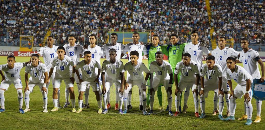 Roberto Contreras no se quedó atrás: Los festejos de Honduras tras clasificar al Mundial Sub-20; llanto en Panamá