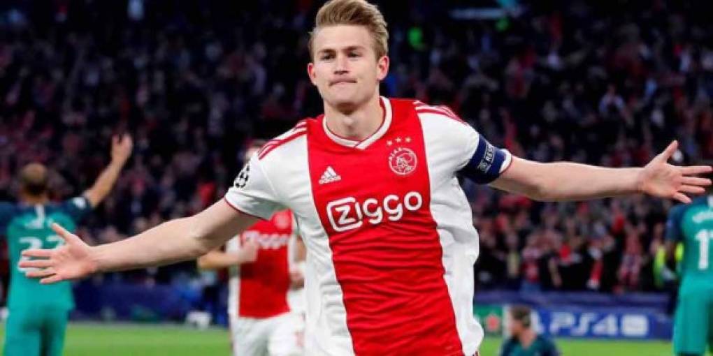 De Ligt: El defensor holandés está a un paso de convertirse en nuevo jugador de la Juventus luego de su gran torneo con el Ajax de Holanda. El zaguero llegaría a la Juve a petición de Cristiano Ronaldo; se menciona que el cuadro italiano le pagará un sueldo de 12 millones de euros al año, lo que le convertirá en el defensa mejor pagado de Italia.