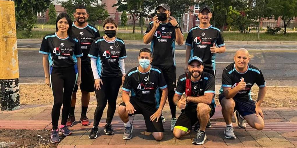 Varios grupos de runners también participaron en la actividad que también se repetirá este domingo 14 de noviembre desde las 5:00 am hasta las 9:00 am.