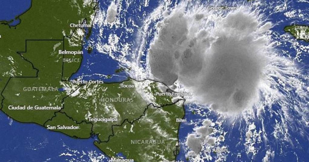 10 de estas tormentas tendrían potencial de convertirse en huracanes, de los cuales tres alcanzarían categorías de 3, 4 y 5 en la escala Saffir Simsons. 