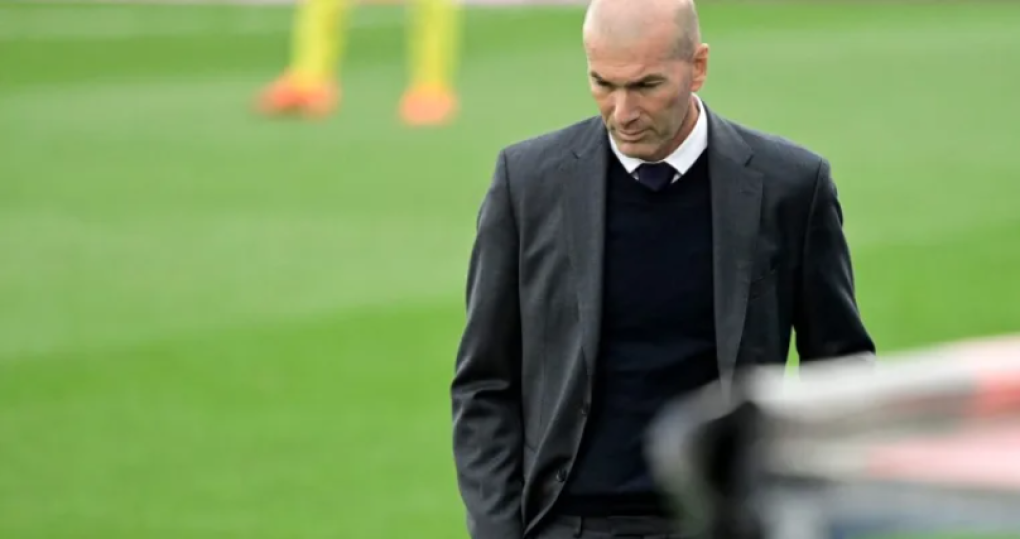 El presidente de la Federación de Fútbol en Francia, Noël Le Graet,<b> </b>estuvo implicado en una reciente polémica luego de una entrevista en la que arremetió en contra de Zinedine Zidane, mismo que fue traicionado por el mandatario sobre el puesto en el banquillo del equipo galo.