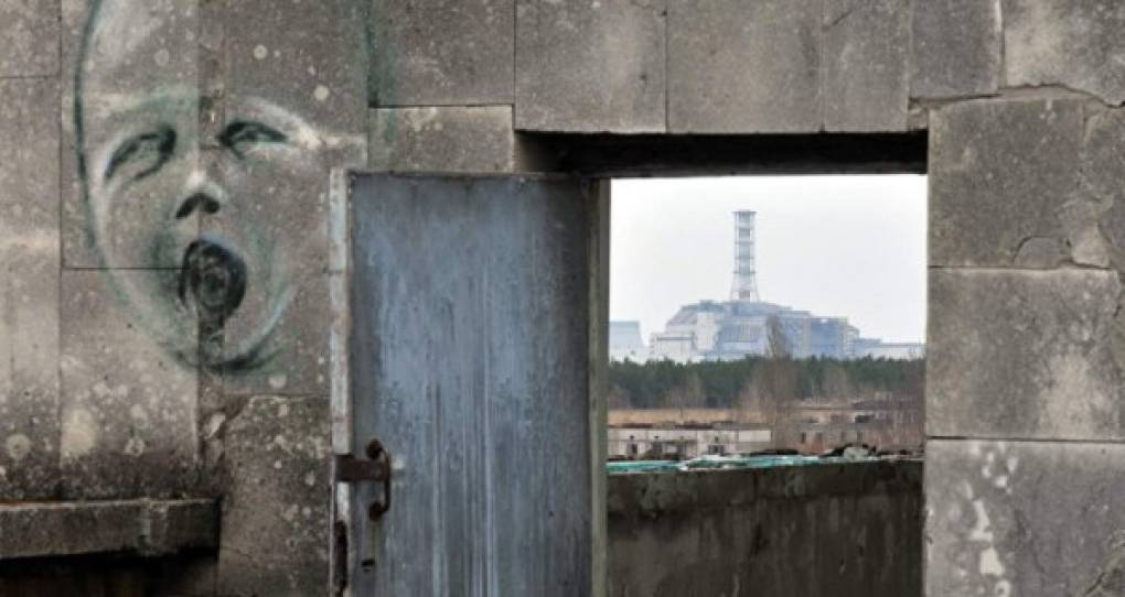 Situada 120 kilómetros al norte de la capital ucraniana, Kiev, y junto a la frontera con Bielorrusia, la ciudad 'fantasma' conmemoró el 33 aniversario del peor accidente nuclear del mundo el pasado 26 de abril.
