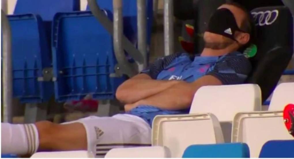 ¿Gareth Bale se quedó dormido durante el juego del Real Madrid? Así fue captado el jugador galés en el juego ante Alavés.