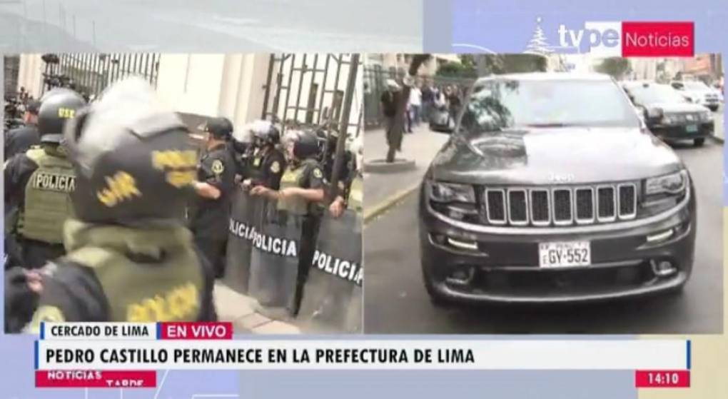 En un esfuerzo de último minuto por salvarse de la destitución, Castillo anunció la disolución del Congreso pocas horas antes de que el Parlamento se reuniera para debatir su salida.