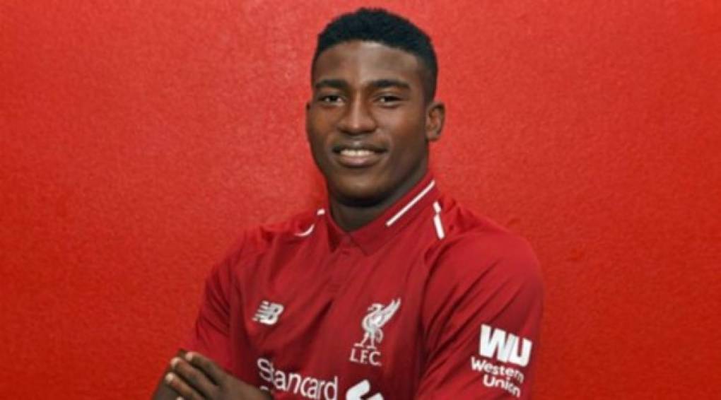 <br/>Taiwo Awoniyi se marcha cedido al Excel Mouscron. El Liverpool informó de la operación por la que el nigeriano jugará cedido en el Excel Mouscron hasta el final de la temporada.