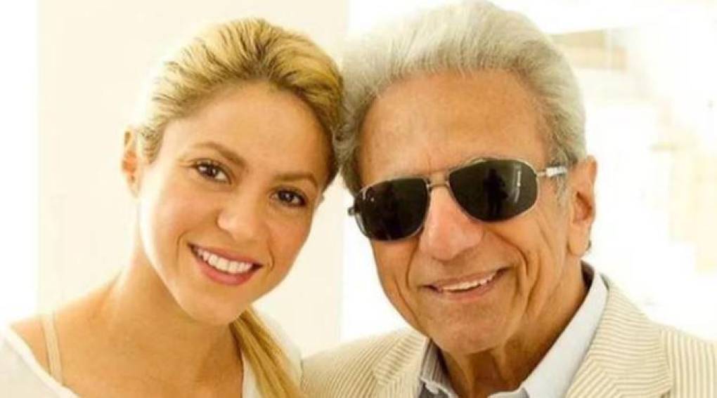 De acuerdo a un video que compartió el medio Impacto News, Shakira llegó en un viaje de emergencia que hizo para atender complicaciones familiares que surgieron.