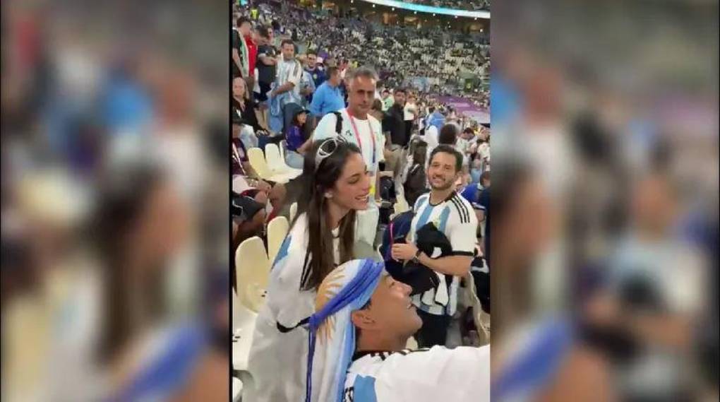 La intérprete no dudó en desplazarse hasta Qatar con su progenitor para celebrar el cumpleaños de Alejandro y, asimismo, para animar a la selección argentina, de la que Rodrigo es una de sus grandes figuras, de cara a un partido crucial que la albiceleste debía ganar sí o sí para poder pasar a la siguiente ronda del Mundial de fútbol.