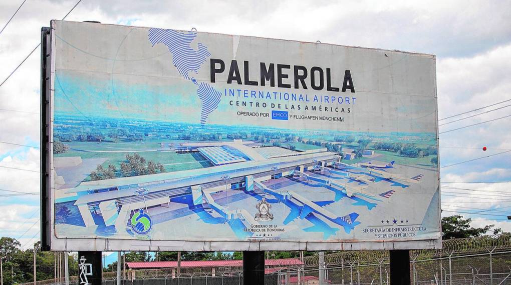 El Gobierno de Honduras denunció ayer una serie de irregularidades que se habrían cometido en el contrato de concesión y la construcción del Aeropuerto Internacional de Palmerola, en el departamento de Comayagua, región central del país.