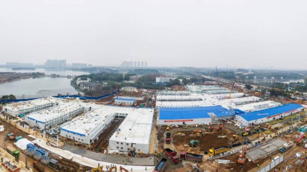 Según la agencia Xinhua, el nuevo hospital edificado en Wuhan está concebido según el mismo modelo.