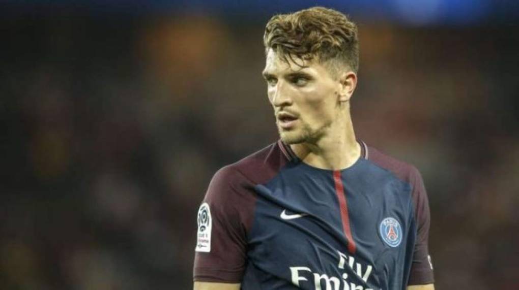 Meunier: El lateral belga no descarta irse del PSG. Le queda un año de contrato y equipos de la Premier como Arsenal o Manchester United están interesados. El lateral de 27 años no descarta ninguna opción: 'Es algo que me podría convenir', ha dicho en Le Parisien.