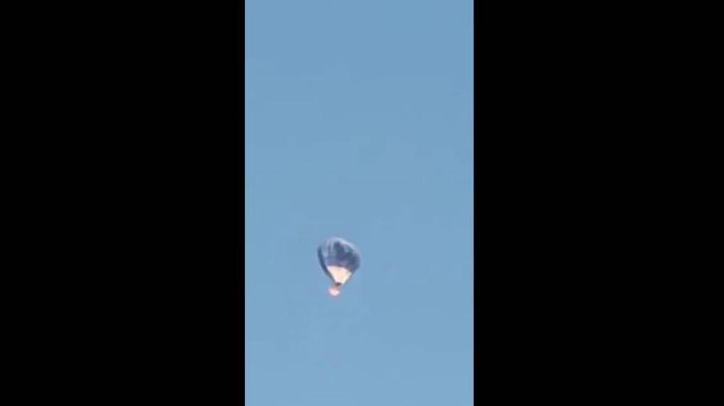 Horror en globo aerostático: testigos presenciaron cómo una una joven saltó al vacío