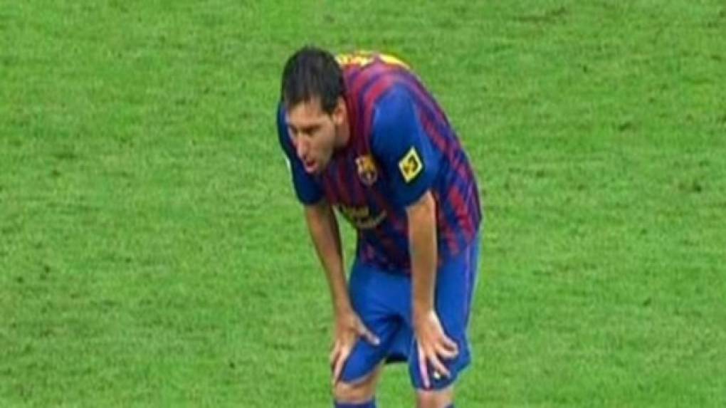 Fue en 2013 cuando vimos a Lionel Messi vomitar por primera vez en la cancha y las preocupaciones comenzaron. A partir de ese momento el problema se hizo más frecuente.
