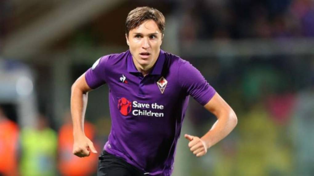 Chiesa se deja querer por la Juve. El jugador de la Fiorentina está a la espera de negociar con los nuevos propietarios. En Italia seguran que si no hay acuerdo de renovación, el hijo del 'mítico' Enrico habría dado su palabra a la Juventus.