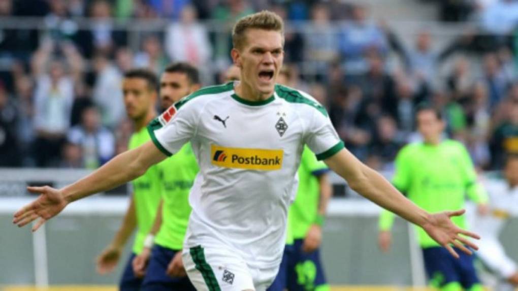 El diario Kicker informa que el Atlético de Madrid estaría interesado en los servicios del central alemán de 26 años, Matthias Ginter. El jugador pertenece al Borussia MGladbach y termina contrato en 2021. Los rojiblancos ya lo sondearon el pasado verano, pero finalmente se decidieron por la contratación de Mario Hermoso. Es uno de los pesos pesados del equipo alemán.