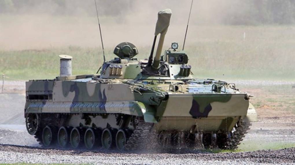 Vehículo de combate de infantería BMP-3: Estos vehículos de combate de infantería son armas bastante potentes. El BMP-3 es un descendiente directo del famoso BMP-1, cuya aparición en la década de los 60 conmocionó a los observadores occidentales.