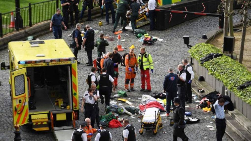 3 de junio de 2017, Londres, Inglaterra.<br/>Tres individuos que se conducían en un automóvil provocaron la muerte de 11 personas y heridas a otras 48.