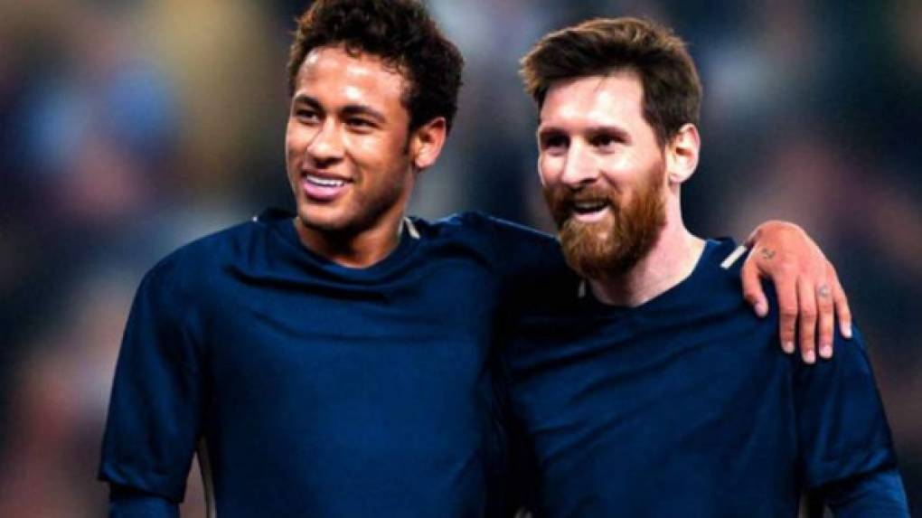 Bombazo. Según El Mundo de España, Messi habría pedido a Bartomeu la vuelta del brasileño Neymar y el Barça estudia trasladar el acuerdo con el francés al PSG. La prensa española informa que el argentino quiere a Ney en lugar de Griezmann.<br/>