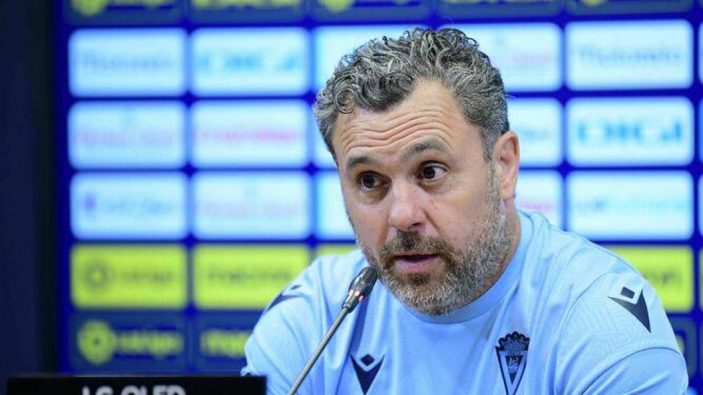 El Cádiz español ha anunciado este sábado la destitución de su entrenador, Sergio González, tras la derrota sufrida el viernes en el estadio Mendizorroza de Vitoria ante el Alavés (1-0).