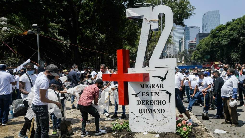 Masacres, choques y camiones: últimas tragedias migrantes en EUA y México