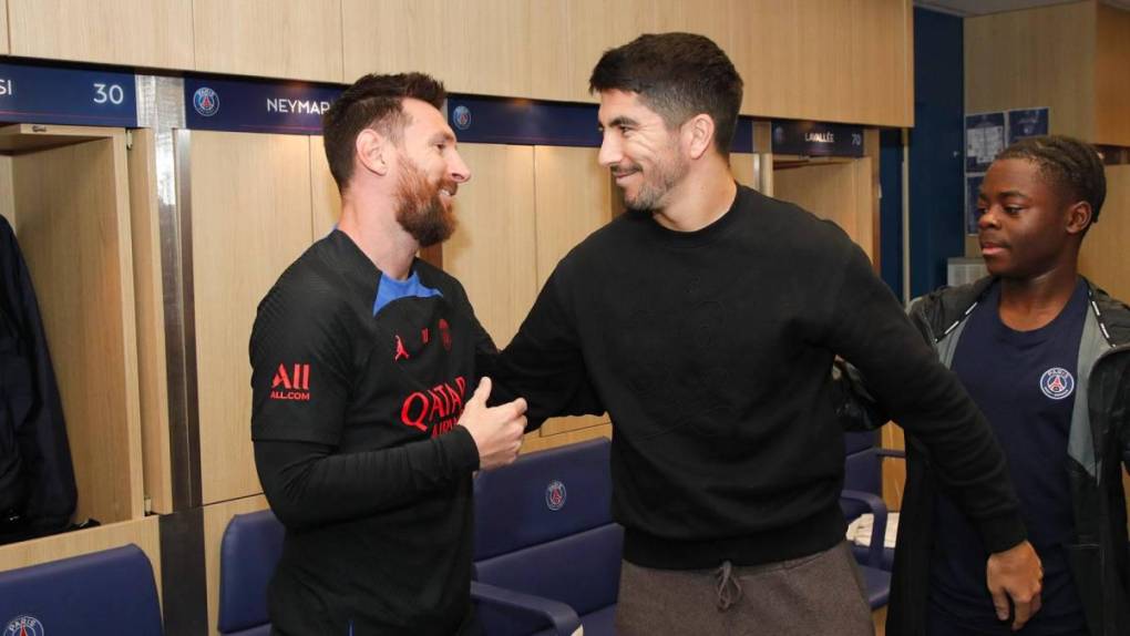 Lionel Messi volvió este miércoles a entrenarse con el París Saint Germain, un día después de haber llegado a la capital francesa. 