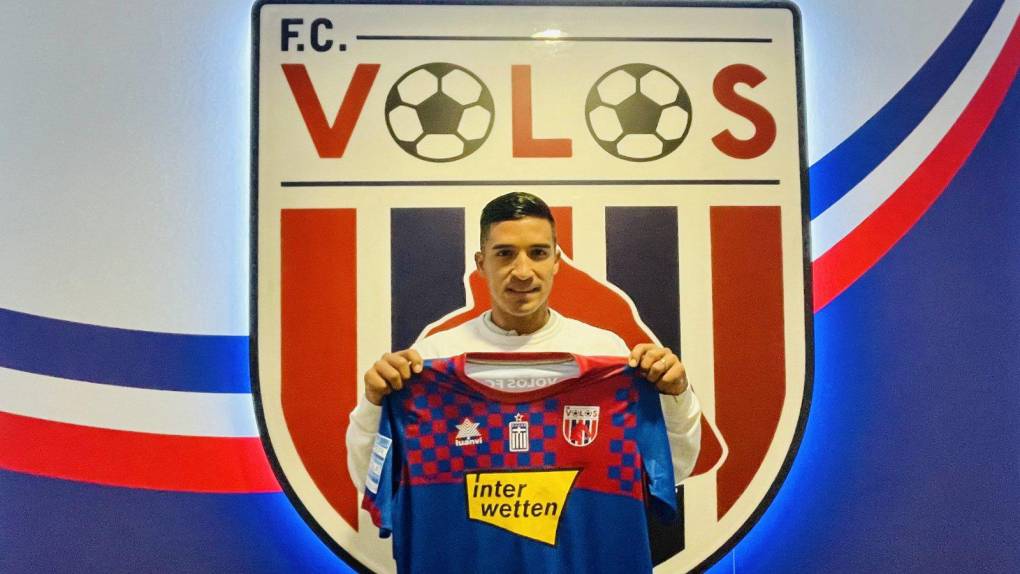 El extremo hondureño Michaell Chirinos fue presentado como nuevo jugador del Volos FC de la Superliga de Grecia. Firmó por una temporada con opción a compra.