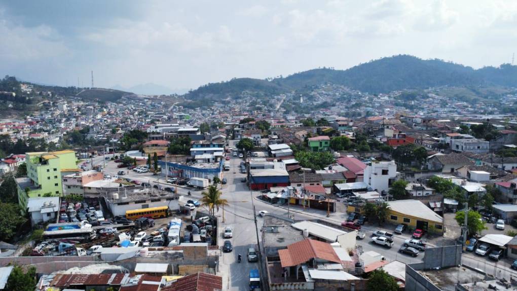 Santa Rosa de Copán, en el occidente de Honduras, también luce con una densa capa de contaminación. 