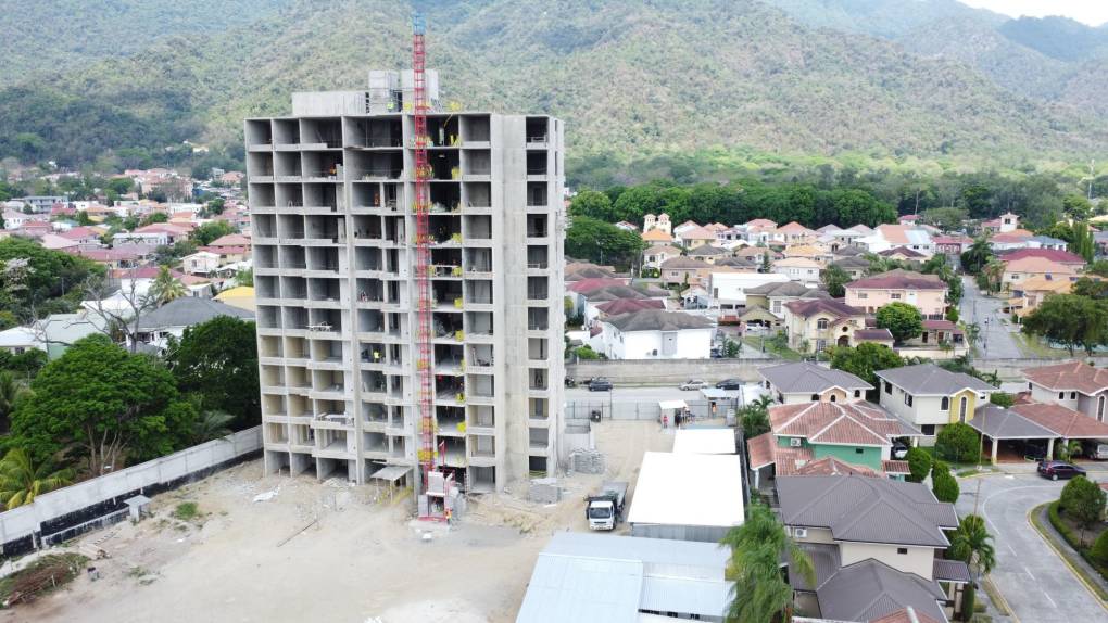 Home Honduras también está construyendo el edificio vertical Trento, de 13 niveles y 71 apartamentos y ocho amenidades en el sector Mackey.