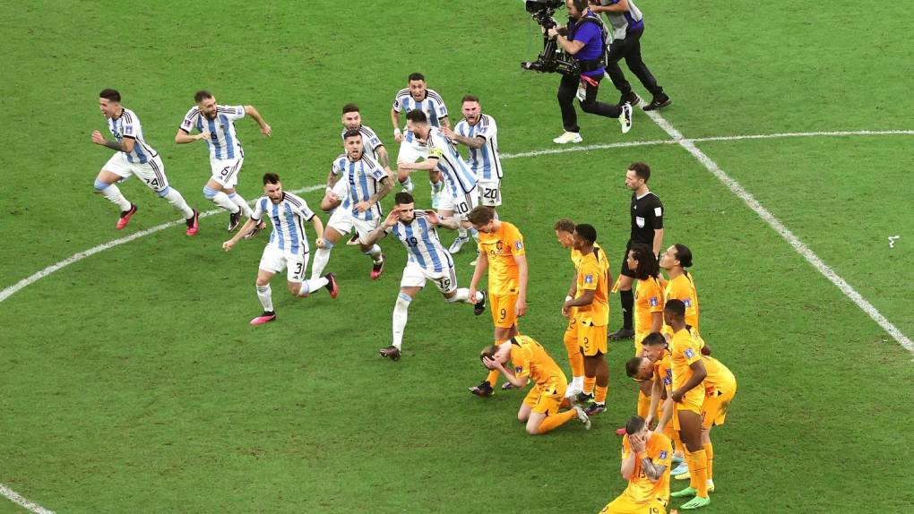 El momento en el que los argentinos se burlan de los jugadores neerlandeses.