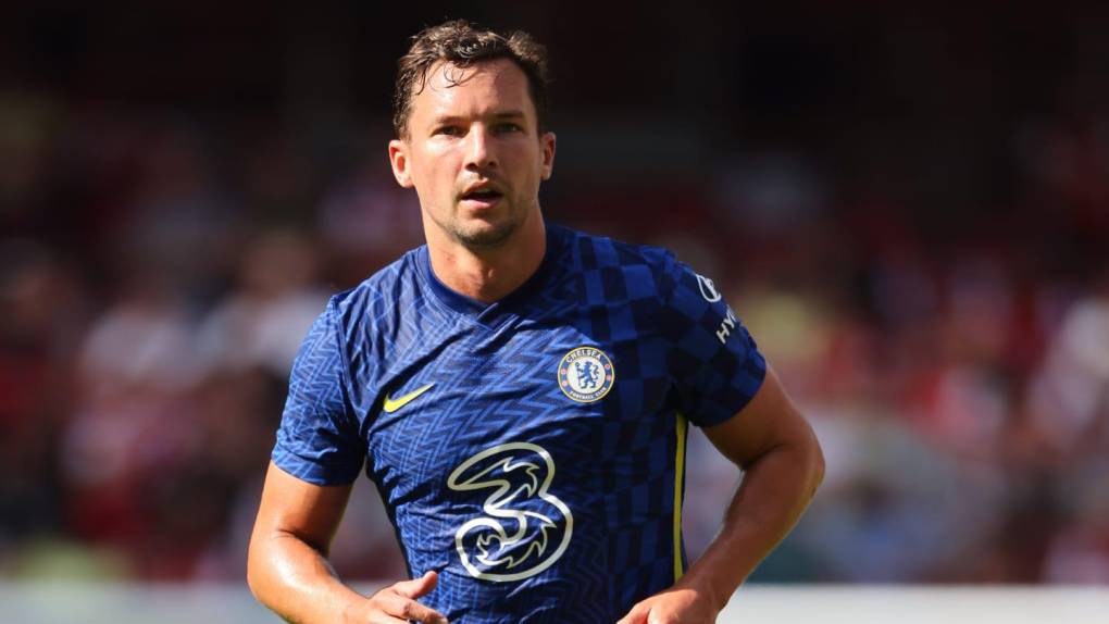 Danny Drinkwater (32 años) - El centrocampista inglés llegó al Chelsea (a cambio de 40 millones de euros) con la esperanza de triunfar como lo hizo en aquel Leicester City campeón de la Premier League 2015/16. Desde entonces ha pasado por un calvario del que no parece haberse recuperado, tras sufrir problemas de salud mental. En estos momentos se encuentra sin equipo y no le han salido pretendientes.