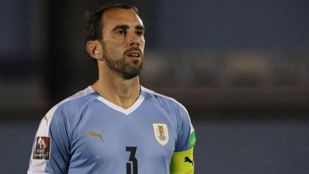 Diego Godín: Es el capitán de Uruguay y sus votos fueron para Kanté, Jorginho y Messi.