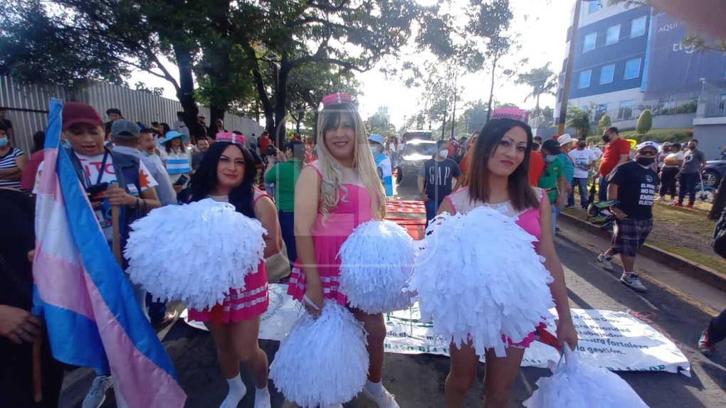 Acuerpando a la Resistencia, así desfiló la comunidad LGTBI+ en Tegucigalpa (Fotos)