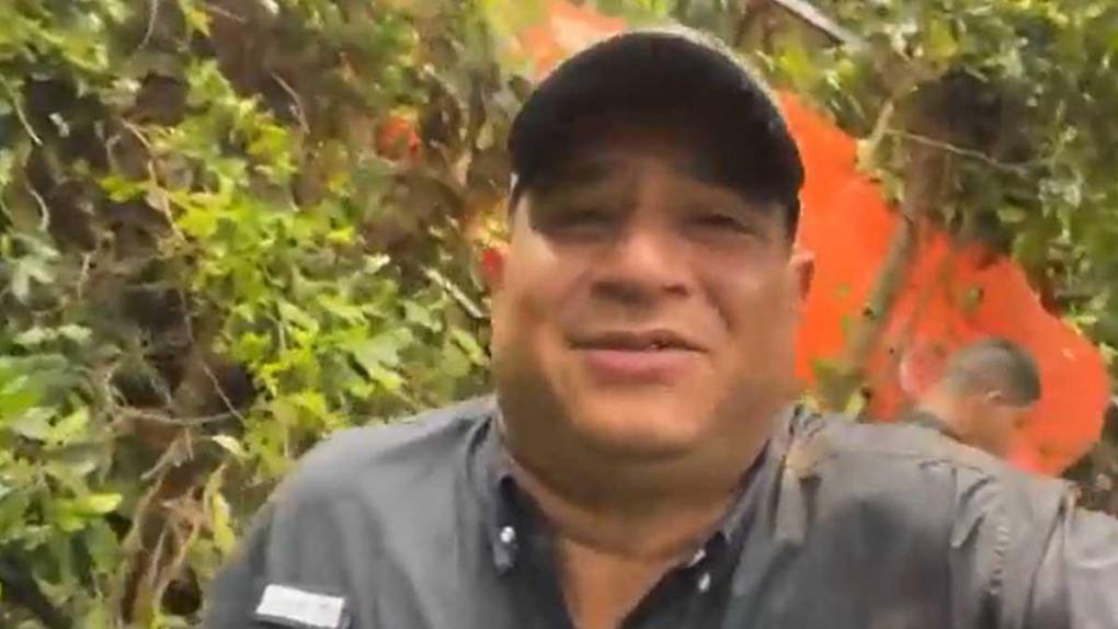 Político sobrevive tras estrellarse en helicóptero y manda video pide que rescaten