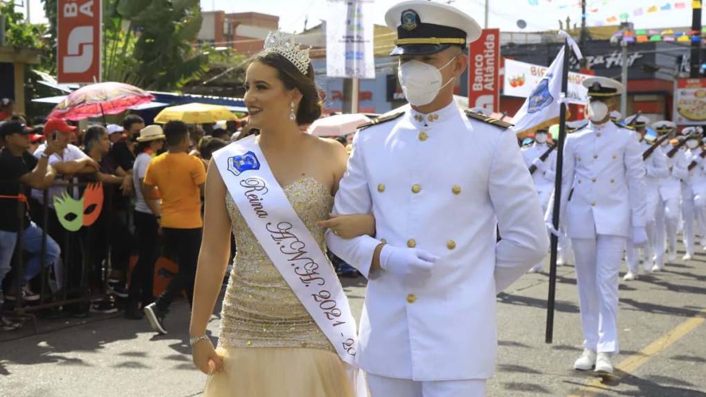 La actual Reina de la Academia Naval de Honduras.