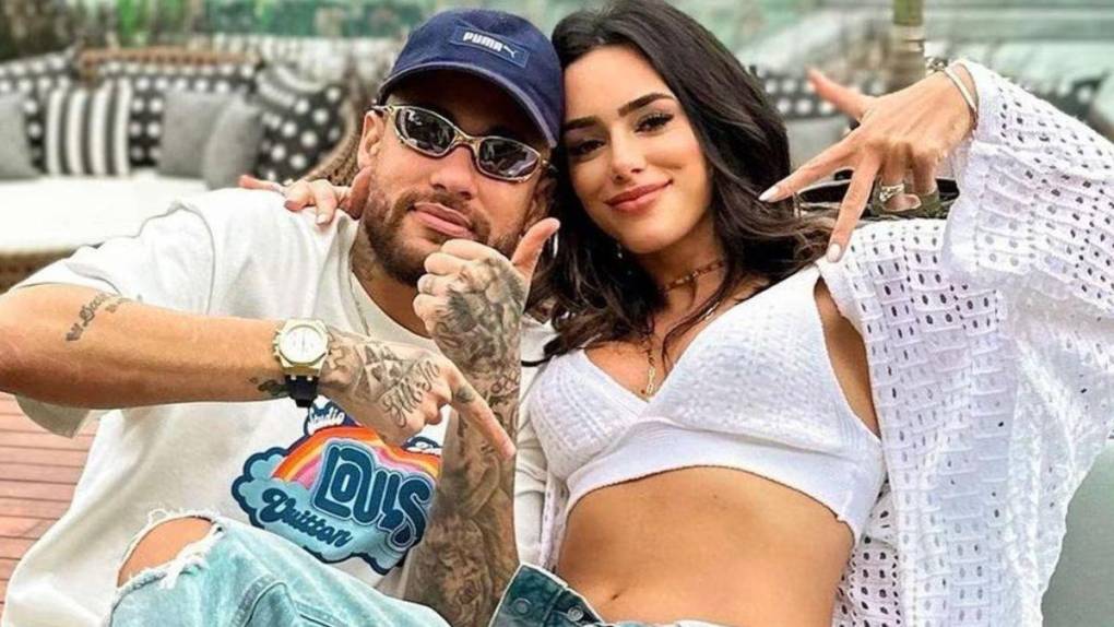 Según el medio brasileño ‘Em off’, Neymar le puede ser infiel a Bruna Biancardi ya que la chica accedió. Pero, ella le impuso tres requisitos al crack sudamericano.