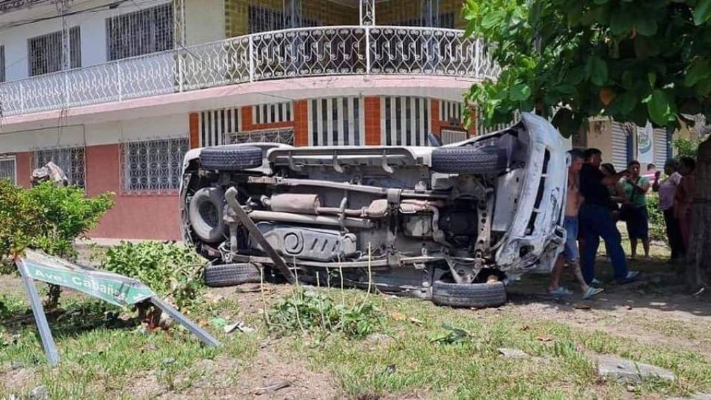 De acuerdo a datos del sistema 911, de 18 de julio al 18 de septiembre se registran 533 accidentes en La Ceiba. En la calle 13 intersección con la avenida Cabañas del barrio Independencia, el 26 de junio de 2022 murió la joven Judith Michelle Cruz al colisonar su vehículo.